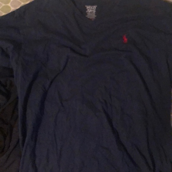 Polo Ralph Lauren’ Vneck T - Picture 2 of 3